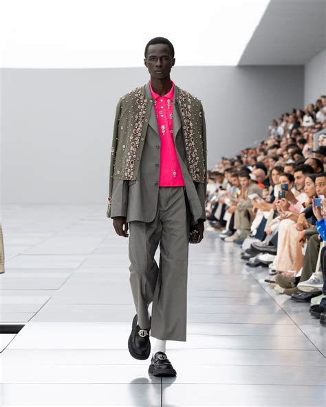 dior men's spring summer 2017 shirt|Dior Men Spring 2017 Menswear Collection .